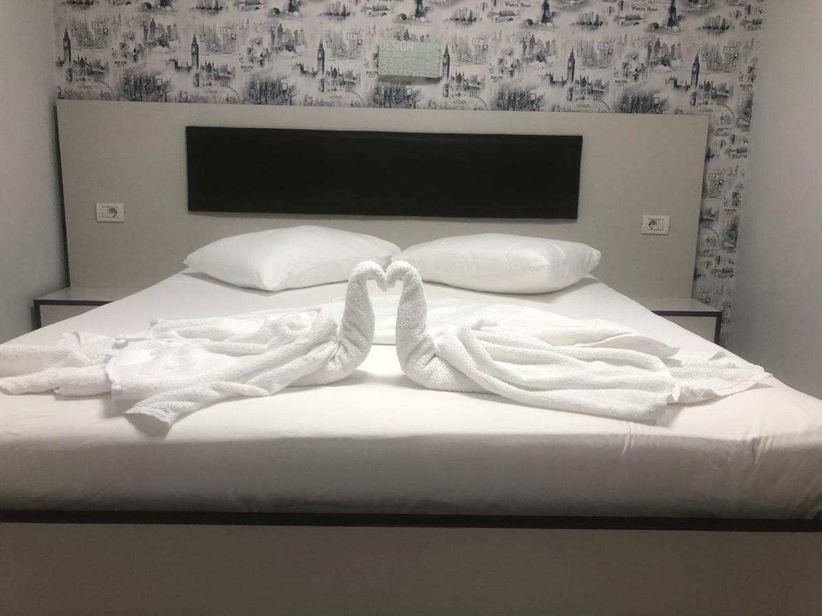 Andia Hotell Constanţa Exteriör bild